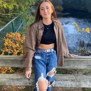 Meet your Posher, Alyssa